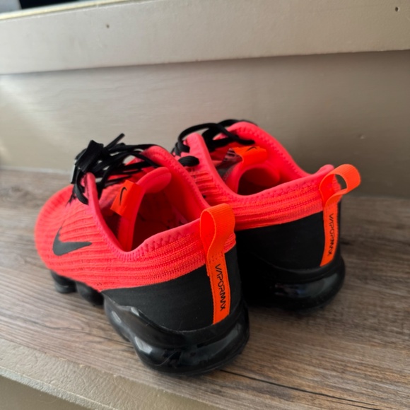 Nike AirMax - Picture 3 of 3